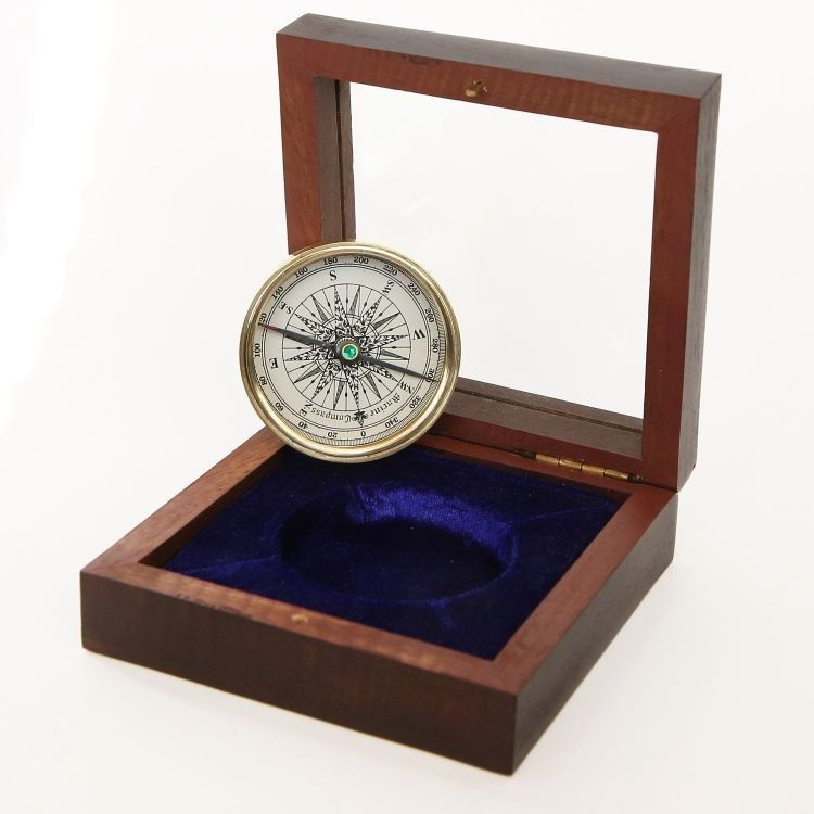Карманный компас в деревянном футляре #1