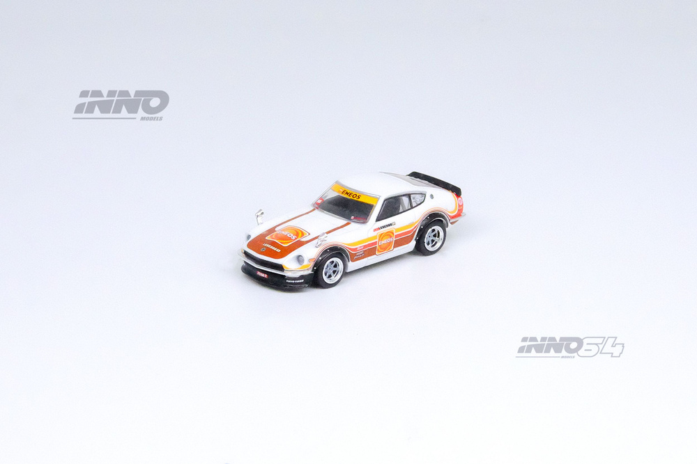 Модель коллекционная INNO 1/64 DATSUN 240Z ENEOS #1