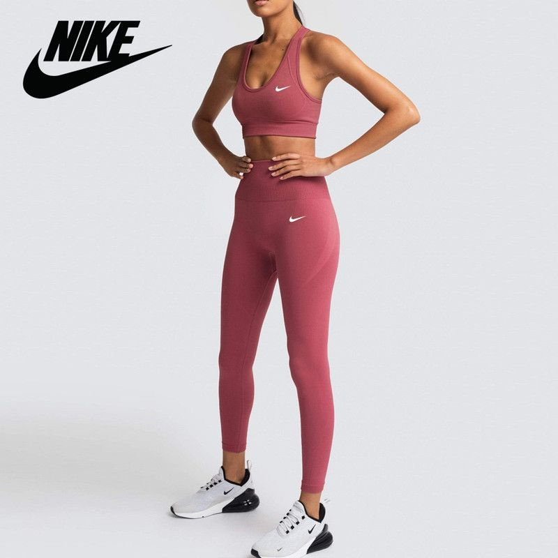 Костюм спортивный Nike #1