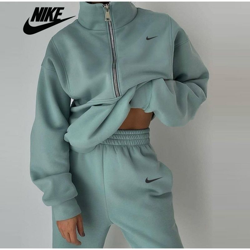 Костюм спортивный Nike #1