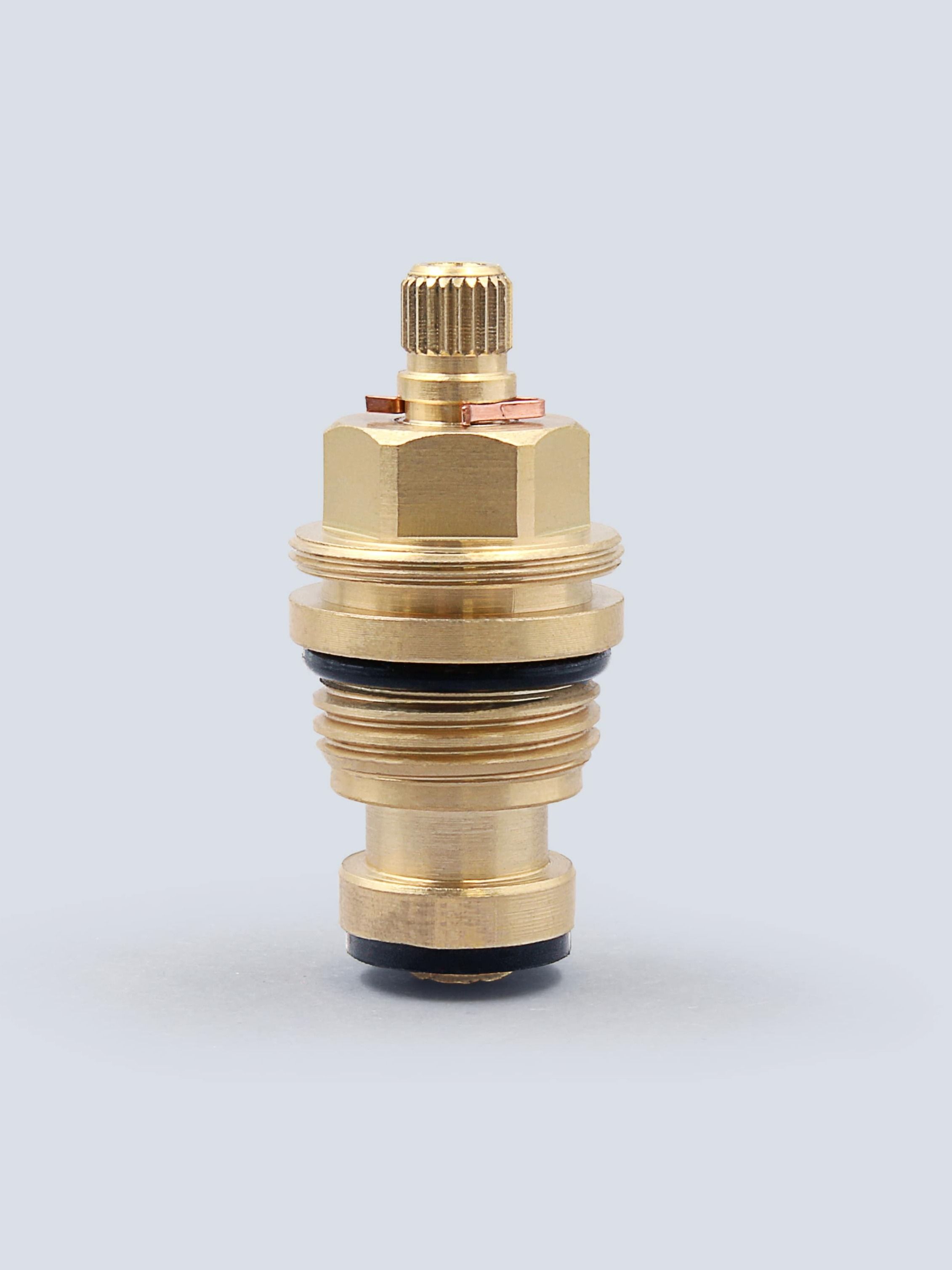 VODA.Кран-буксадлясмесителякерамическая,срезиновойпрокладкой,гарантия5лет