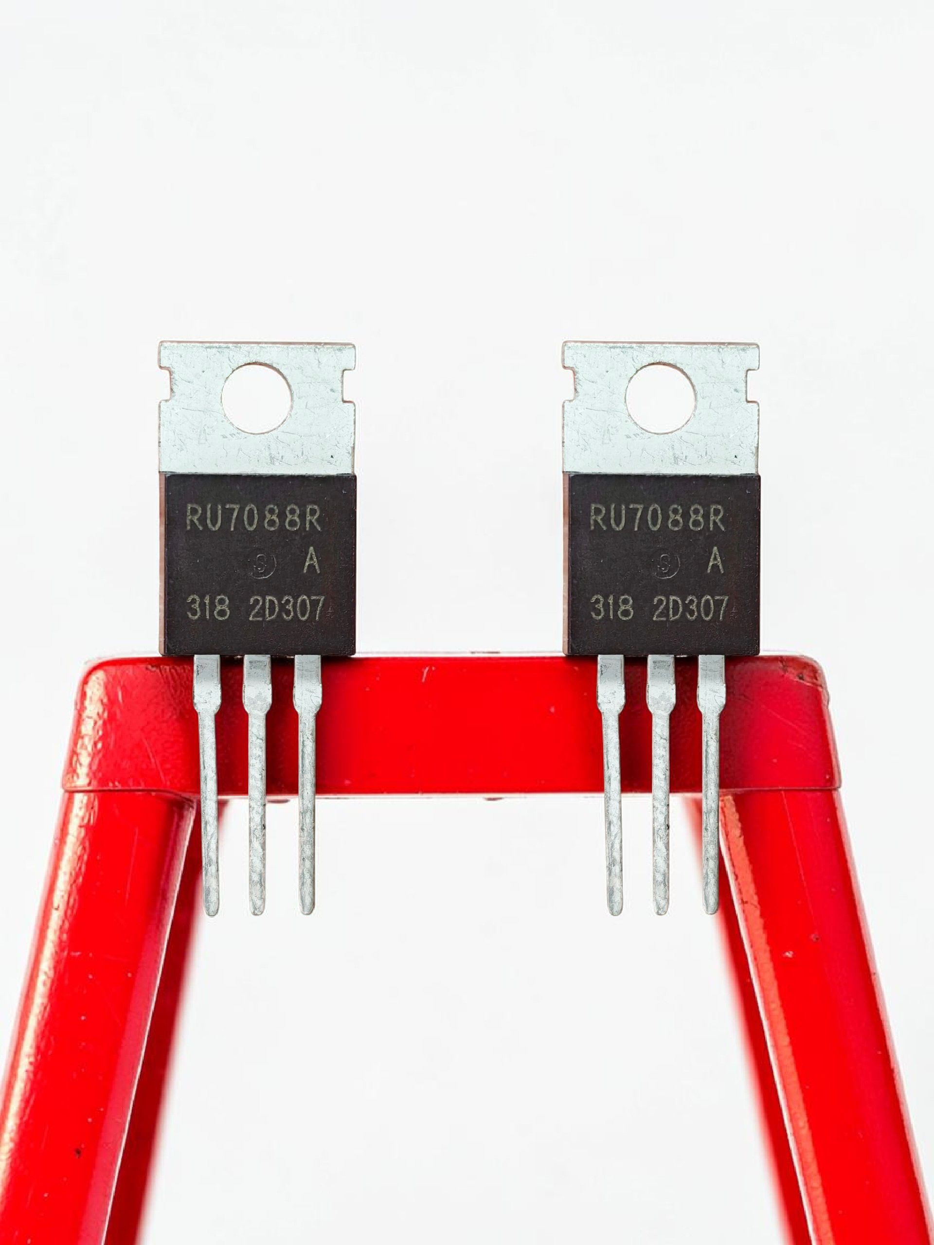 2штRU7088Rтранзистор