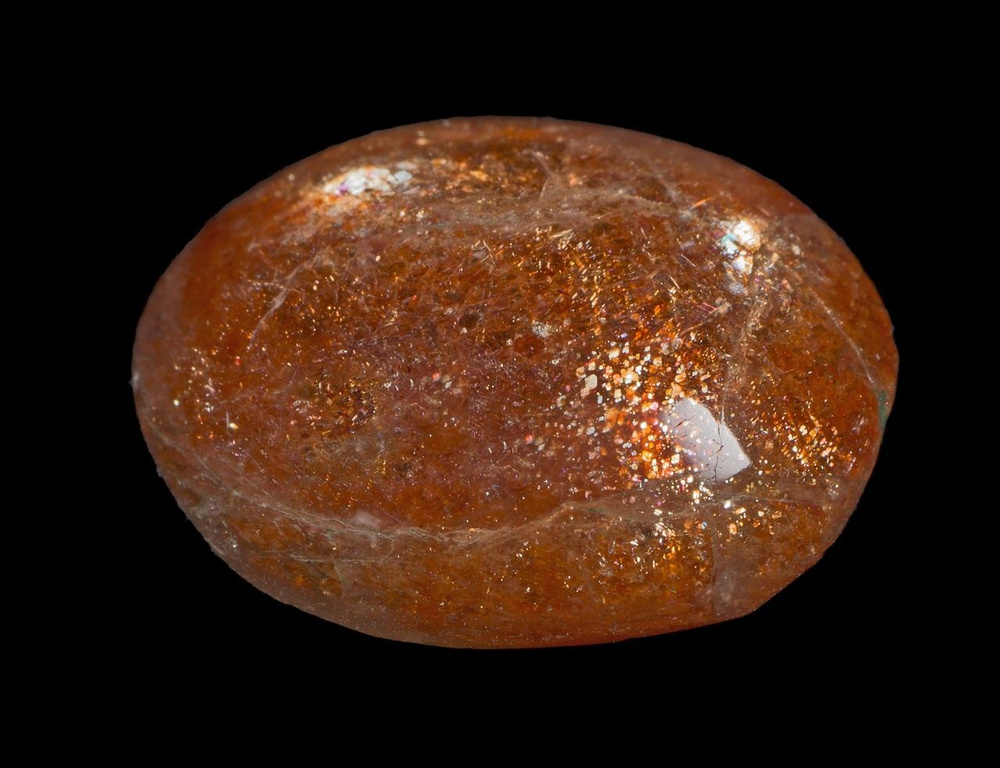 Гелиолит солнечный камень оберег 2 см #1