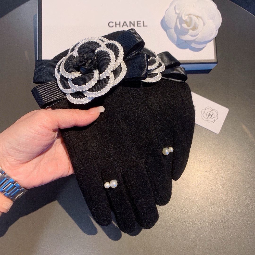 Перчатки Chanel #1