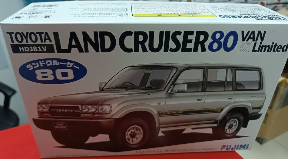 Сборная модель Fujimi 1:24 FU03795 Toyota Land Cruiser 80 VX Limited #1