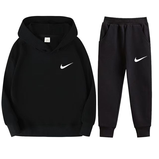 Костюм спортивный Nike #1