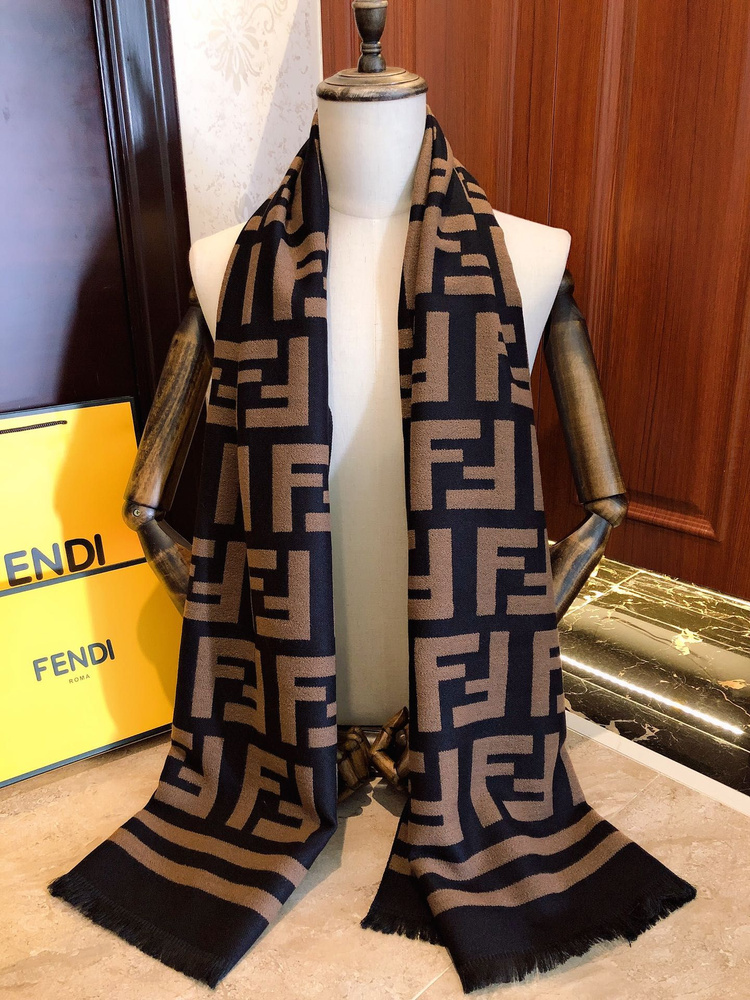 Шарф Fendi #1