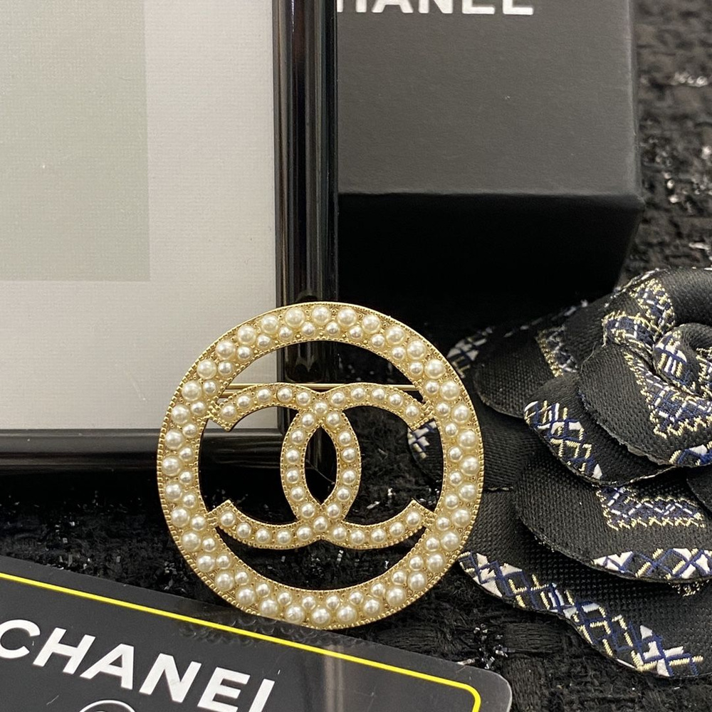 Chanel Брошь #1