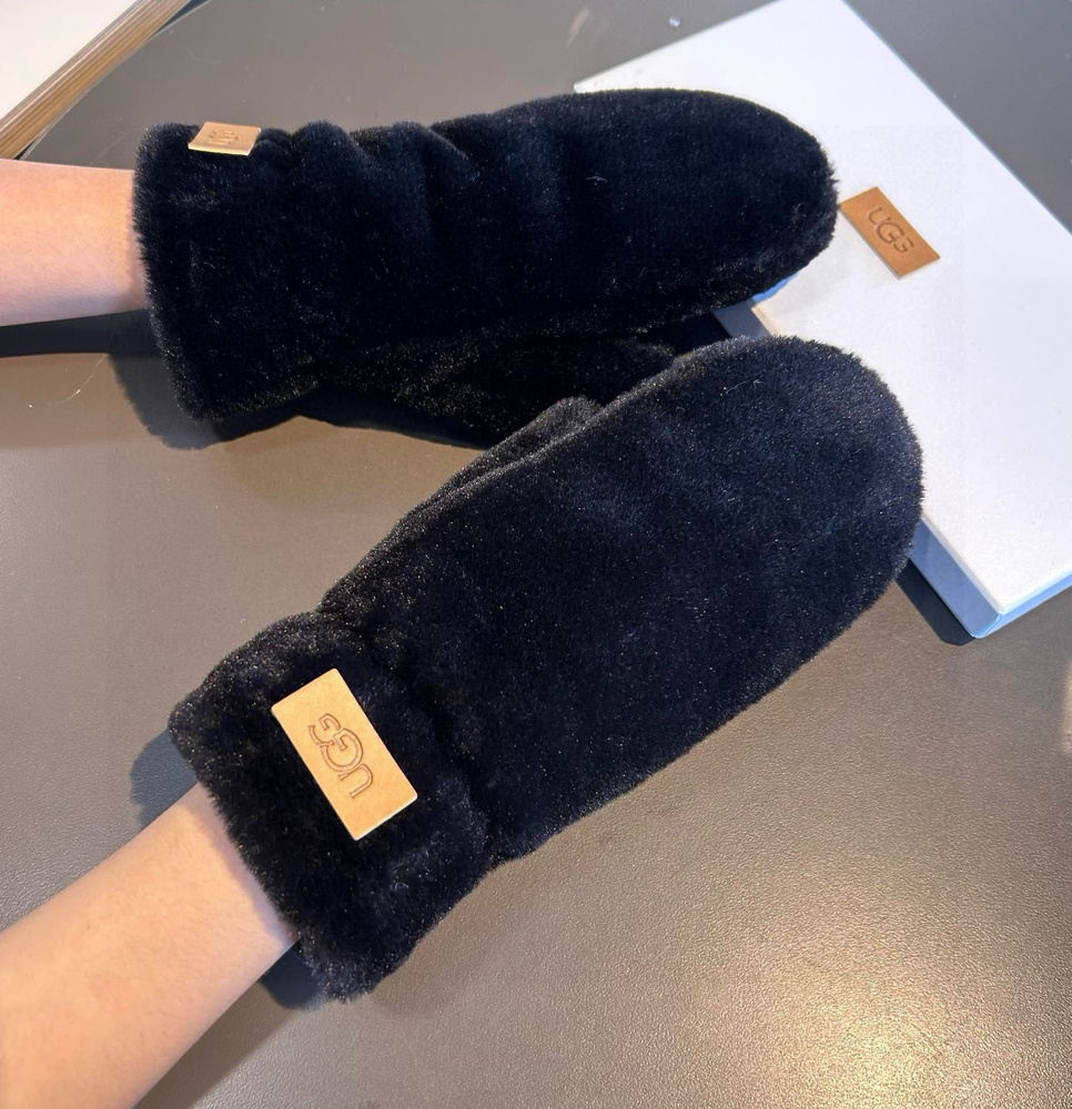 Перчатки UGG Костюм #1