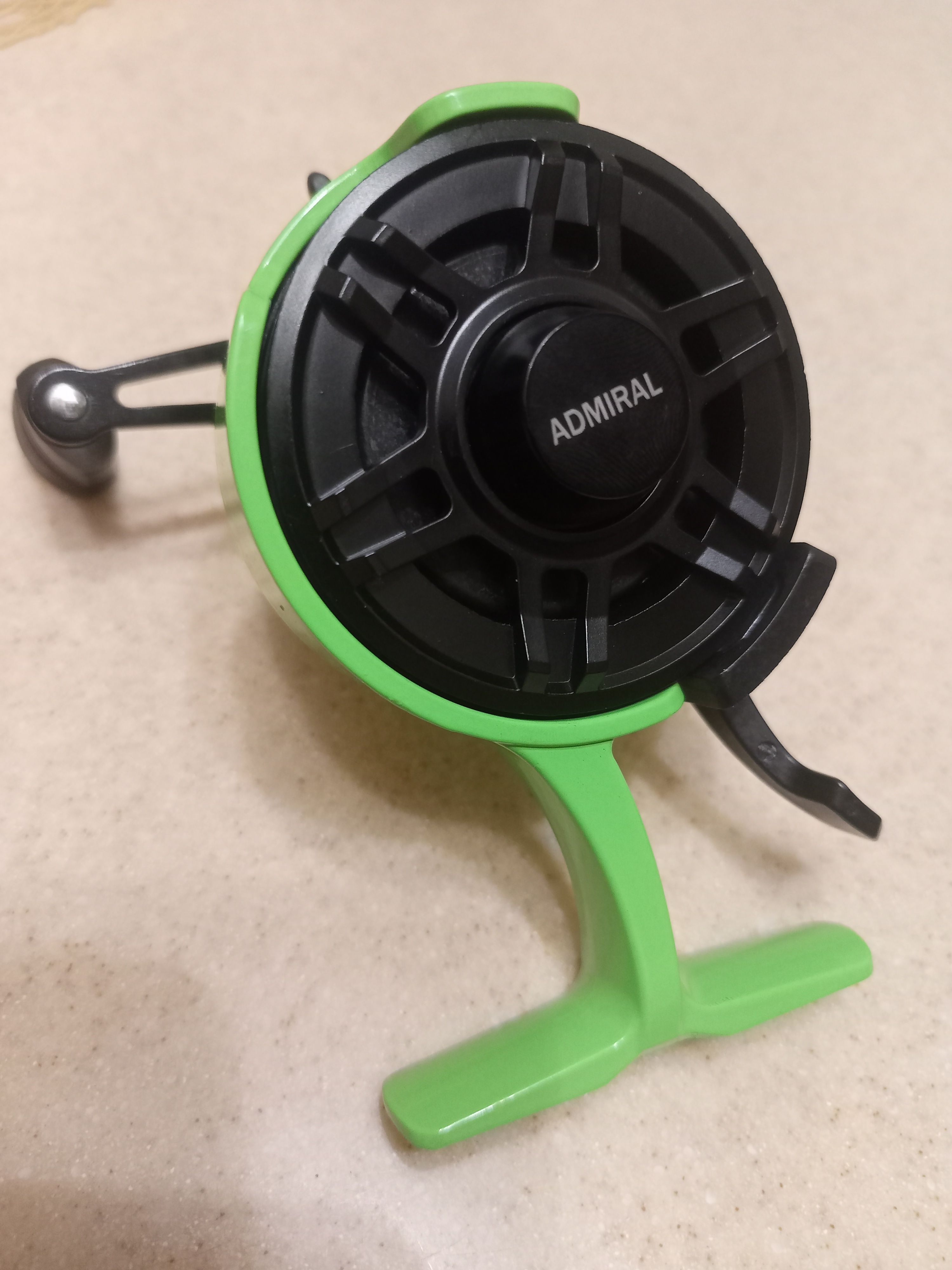 КатушказимняямультипликаторнаяAdmiralкрутитьправойрукой