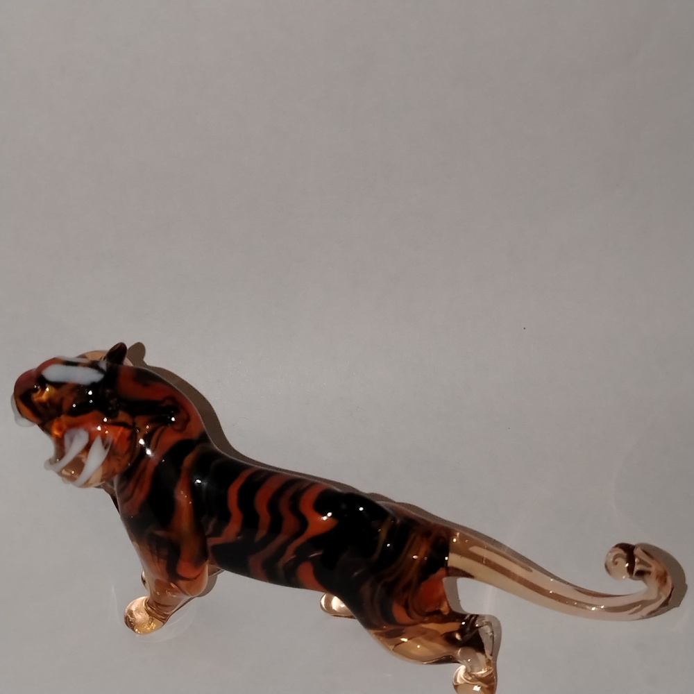 Фигурка стеклянная " тигр" оранжевый.К12 #1