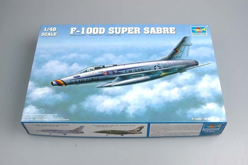 Trumpeter 1/48 02839 F-100D Супер Сабля Самолеты #1