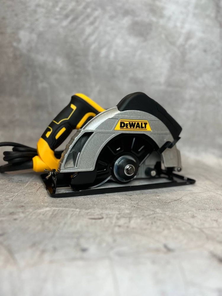 Циркулярная пила Dewalt 1680W с лазерной разметкой #1