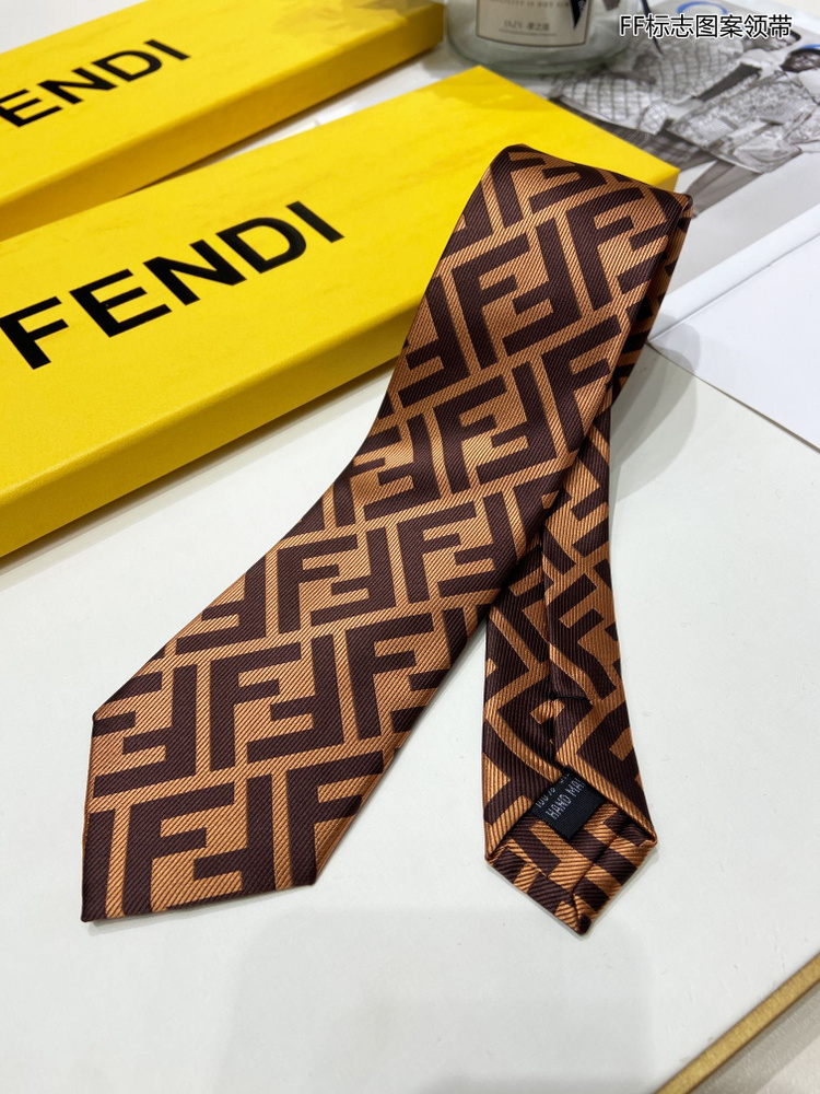 Fendi Галстук #1