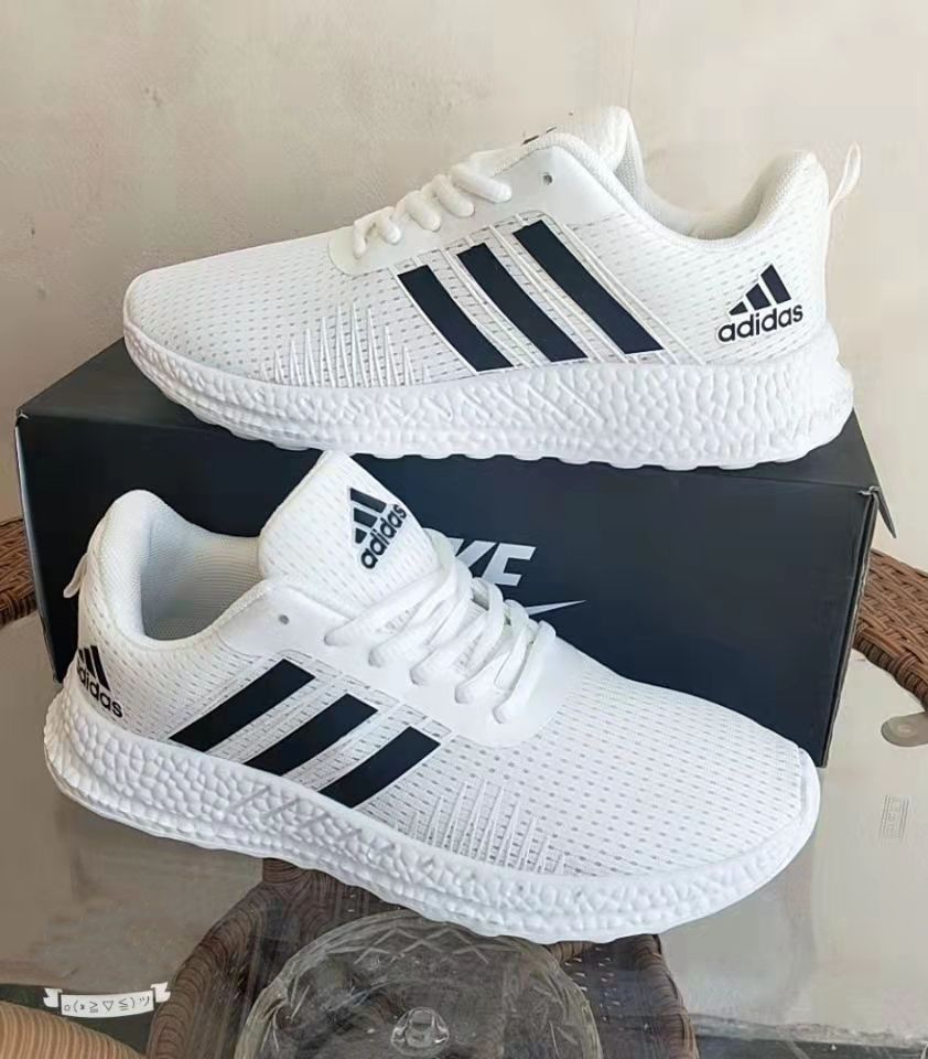 Кроссовки adidas #1