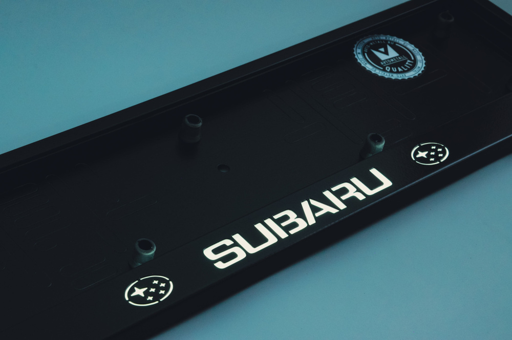LED Рамка номерного знака с белой подсветкой надписи SUBARU из металла черная / Рамка для автомобиля #1