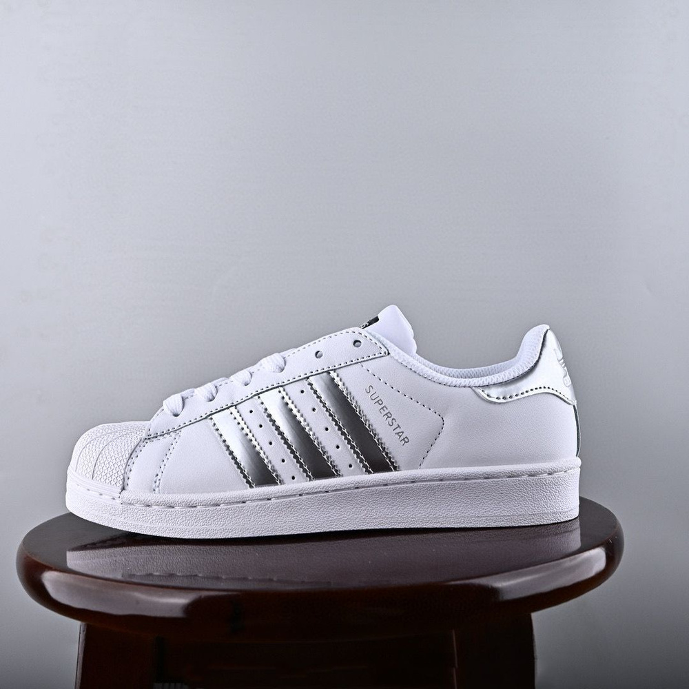 Кроссовки adidas Originals Superstar #1