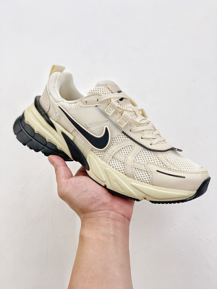 Кроссовки Nike V2K Run #1