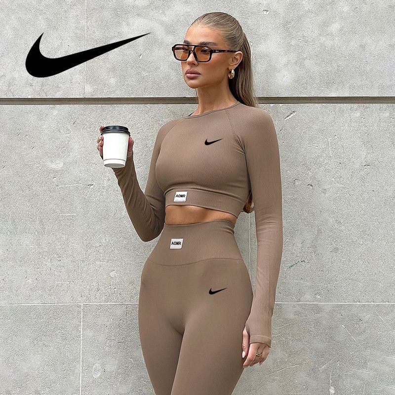 Костюм спортивный Nike Спорт #1