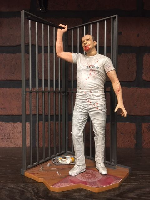 Фигурка NECA Silence of the Lamb - Hannibal Lecter #1