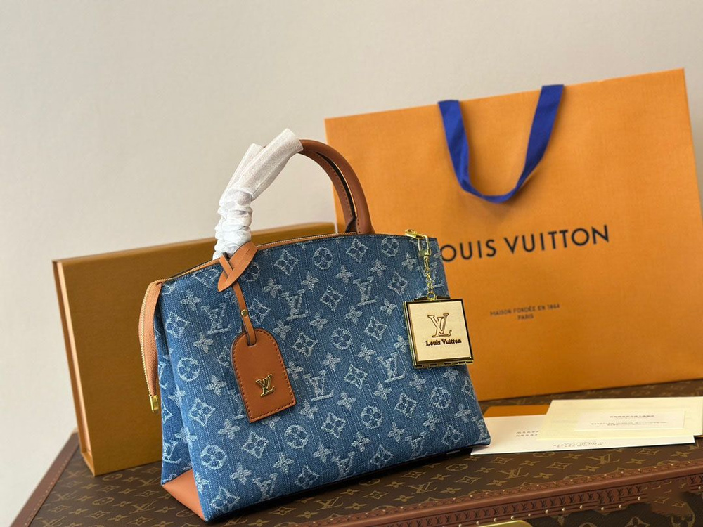 Louis Vuitton Саквояж #1