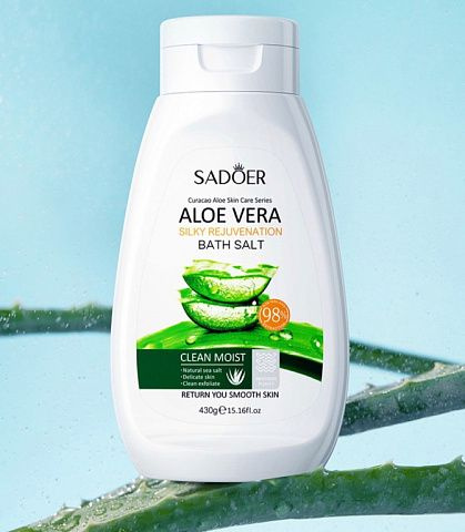 Морская соль для ванны с экстрактом алоэ Aloe Vera Silky Rejuvenation Bath Salt 430 г  #1