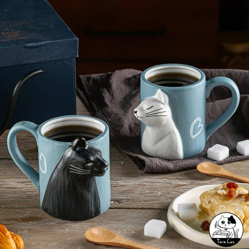 Кружка "Милые кружки в форме кошки, всего их две, символизируют счастье ...