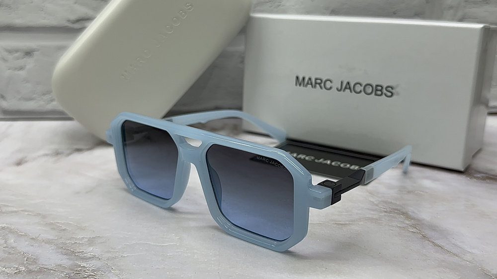 Солнцезащитные очки Marc Jacobs #1