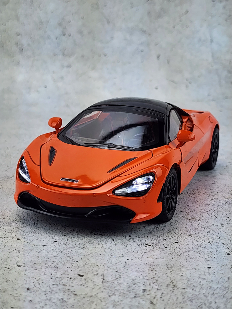 Машинка металлическая инерционная McLaren 720S оранжевый длина 21см масштаб 1:24, модель со светом и #1