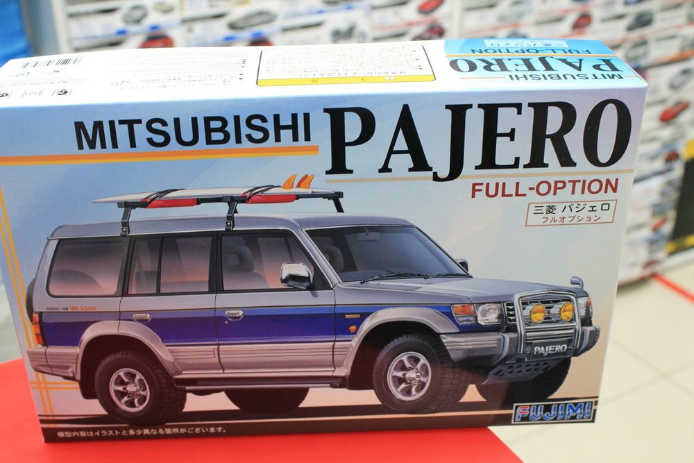 Сборная модель Fujimi 1:24 FU03797 Mitsubishi Pajero Full-Option #1