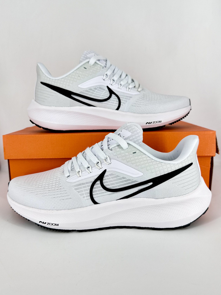 Кроссовки Nike #1