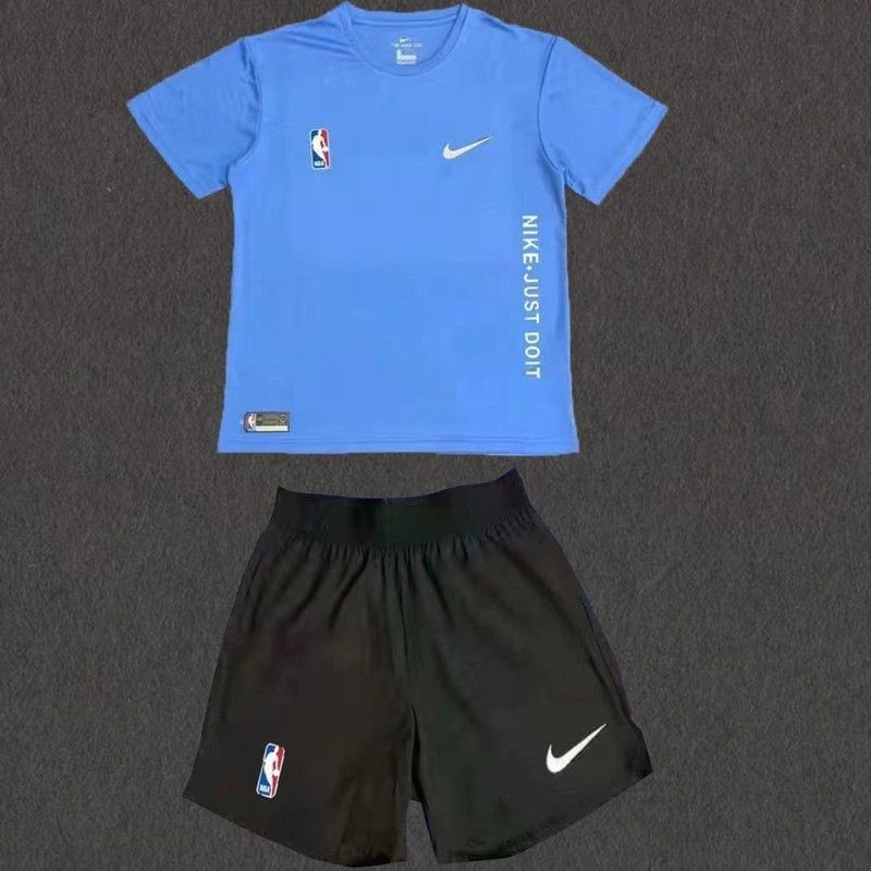 Комплект футболок Nike #1