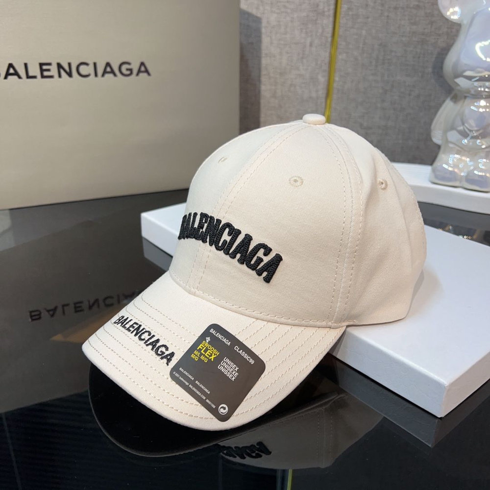 Бейсболка BALENCIAGA Одежда #1