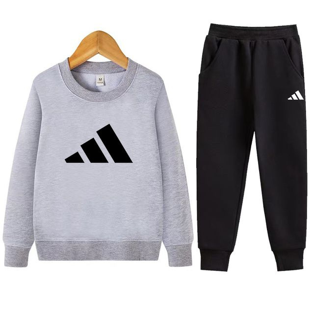 Костюм спортивный adidas #1