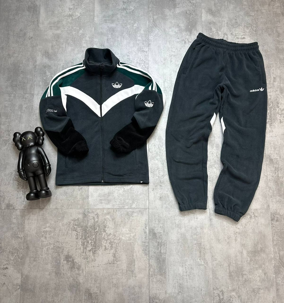 Костюм спортивный adidas #1