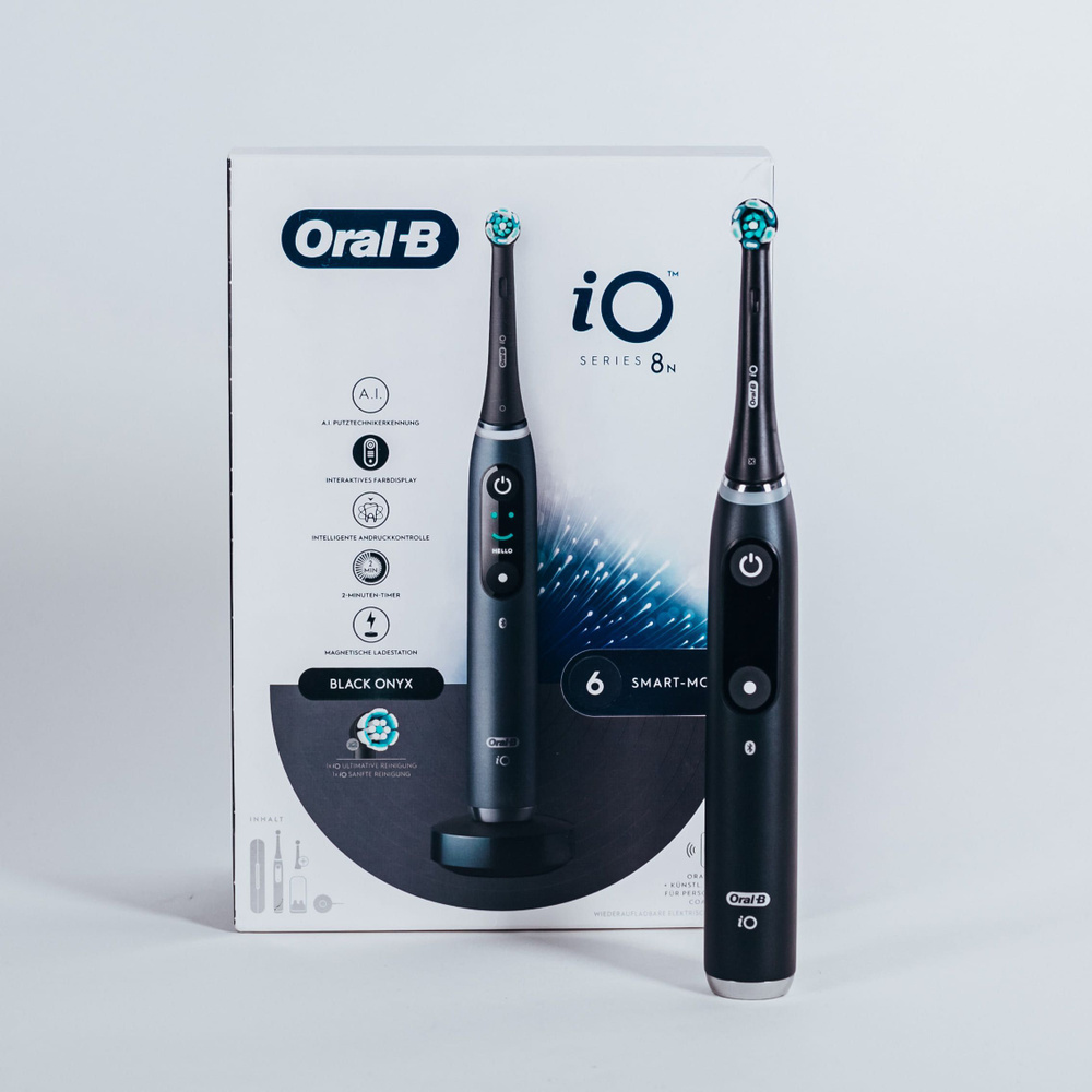 Электрическая зубная щетка Oral-B iO Series 8N black, черная #1