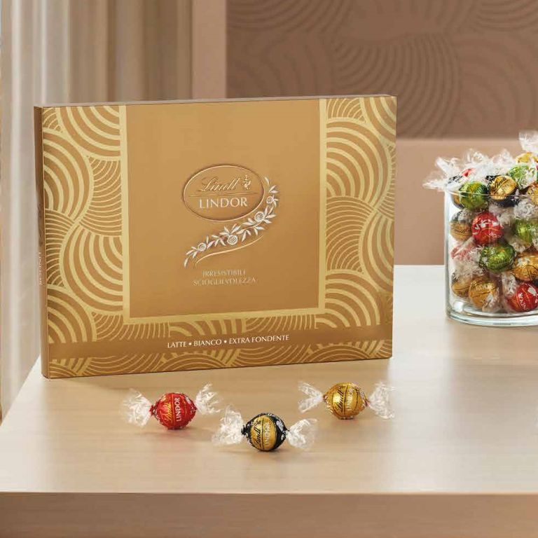 Конфеты LINDT "LINDOR АССОРТИ" молочный, белый, темный шоколад 225г  #1