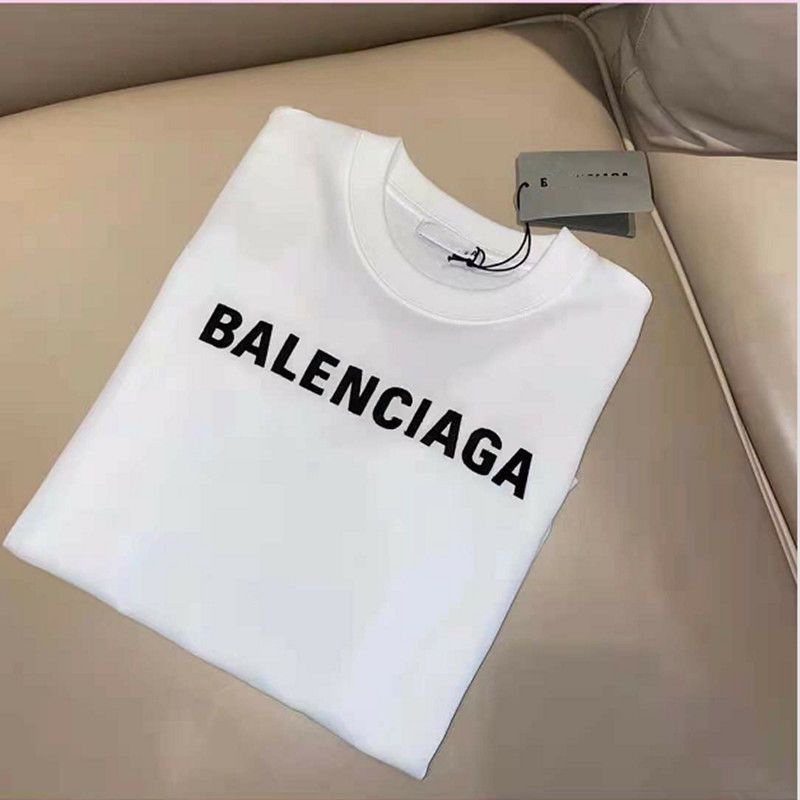 Футболка Balenciaga #1