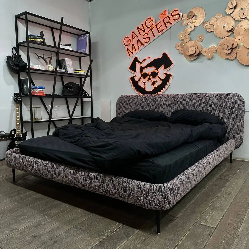 Банда Мастеров Двуспальная кровать, Кровать Скай, 200х200 см  #1