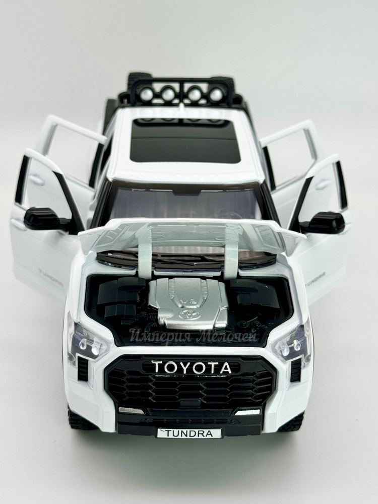 Металлические машинки Тойота Тундра (белый) #1