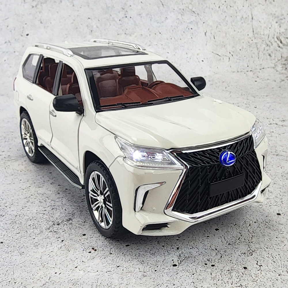 Машинка металлическая инерционная Lexus LX570/Лексус белый длина 21см масштаб 1:24, модель со светом #1