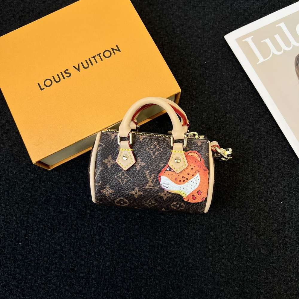 Louis Vuitton Брелок для сумки #1