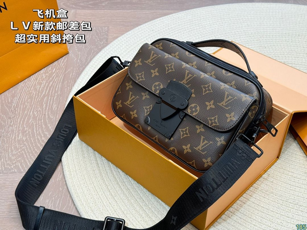 Louis Vuitton Сумка на плечо кросс-боди #1