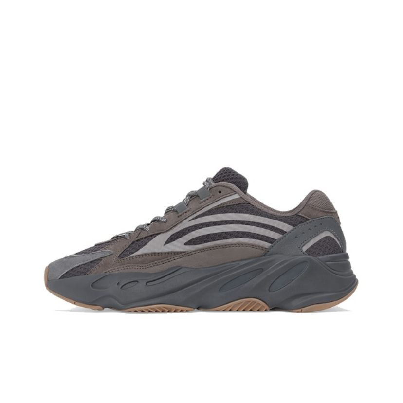 Кроссовки adidas Yeezy boost 700 #1