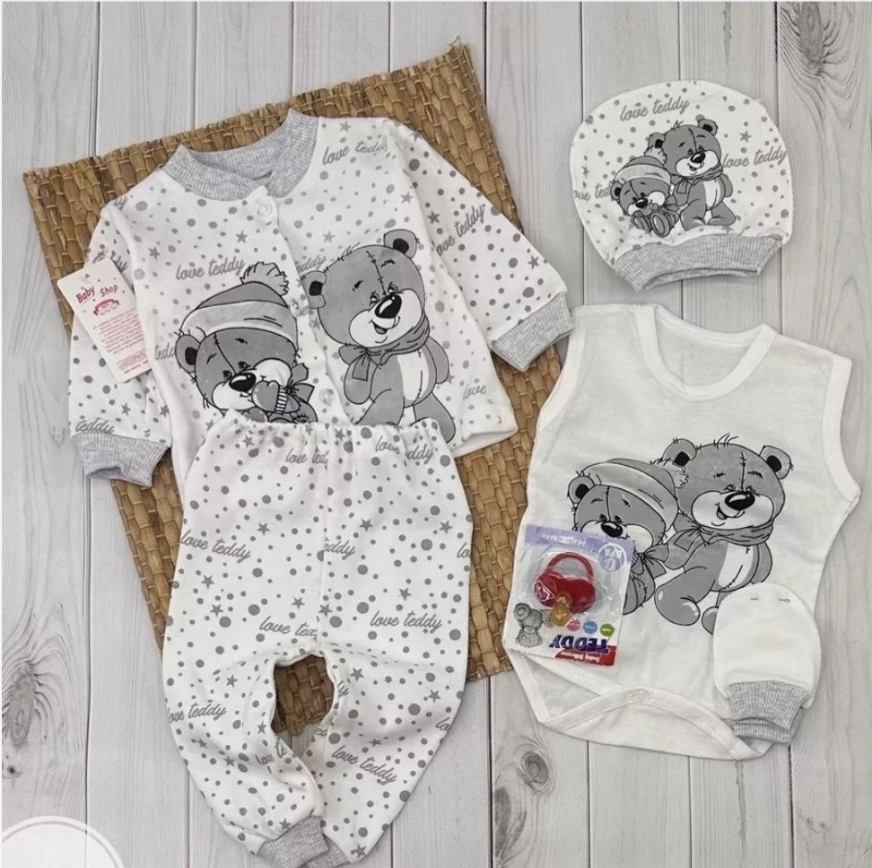 Комплект одежды новорожденные #1