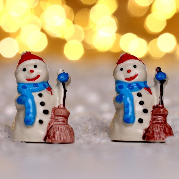 Кукольные миниатюры новогодние КНР "Снеговик с метлой", 3,3х2 см, 2 шт  #1