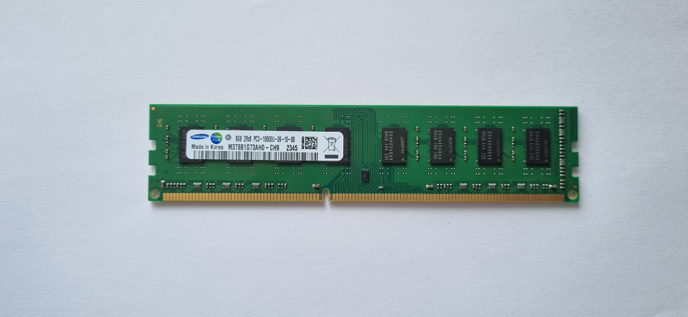Samsung Оперативная память DDR3 8 ГБ 1333 MHz DIMM PC3-10600U 1x8 ГБ (M378B1G73AH0-CH9)  #1