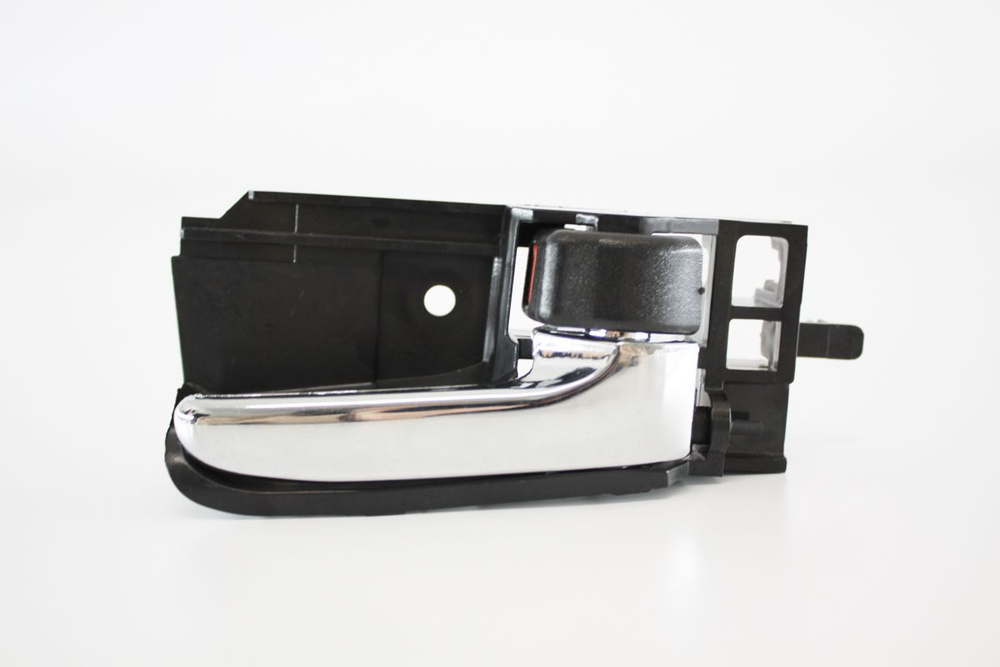 Ручка двери внутренняя передняя/задняя правая (черная) Lifan Solano ; B6105400B28  #1