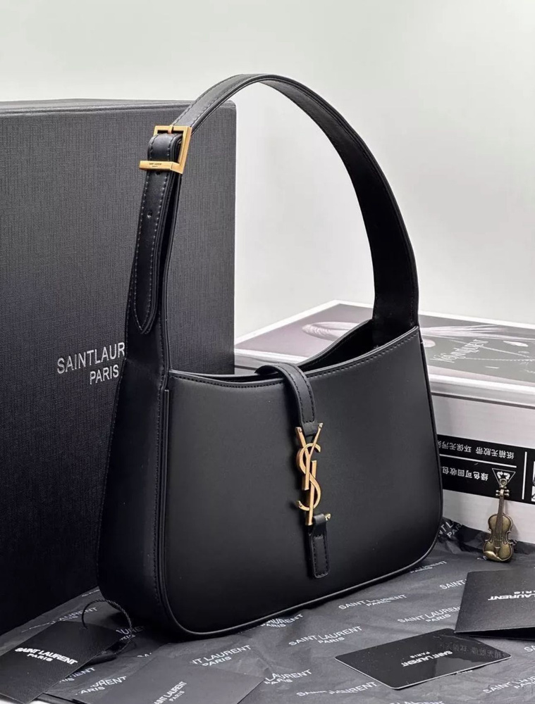 Женская сумка седло из экокожи Dior #1