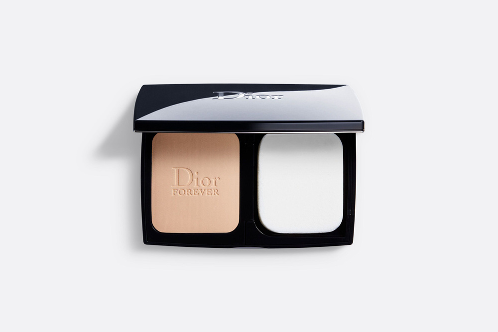 Пудра Dior Forever Extreme Control 010 Ivory #1